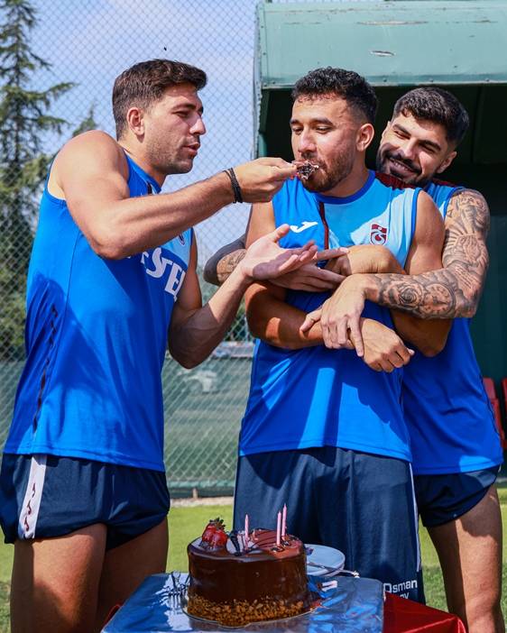 Trabzonspor Lig’in 8. haftasında deplasmanda oynayacağı  Adana Demirspor maçı hazırlıklarına başladı 5